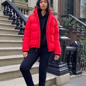 Red Aritzia Super Puff❤️